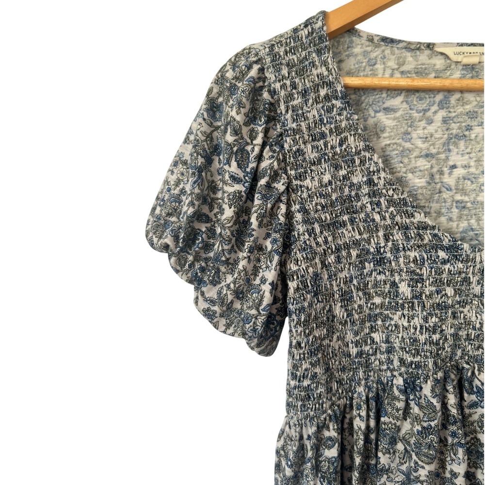 Lucky Brand Blue Floral Smocked Peplum Blouse M Cotton Modal Linen 2025 Cottage - Picture 5 of 13